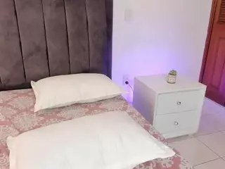 Sophia-Clark8's Live Sex Cam Show