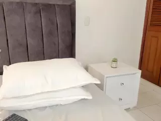 Sophia-Clark8's Live Sex Cam Show