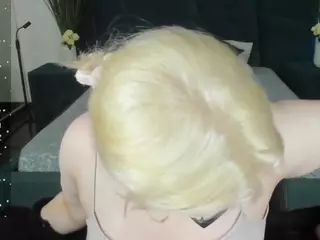 ElieLee's Live Sex Cam Show