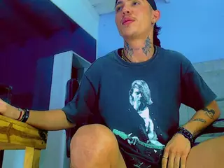 hannilest's Live Sex Cam Show