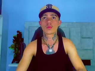 hannilest's Live Sex Cam Show