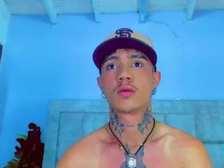 hannilest's Live Sex Cam Show