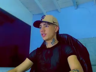hannilest's Live Sex Cam Show