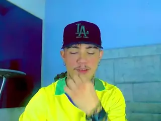 hannilest's Live Sex Cam Show