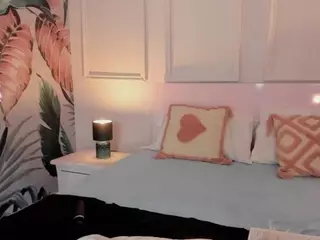 lucylovelyy1's Live Sex Cam Show