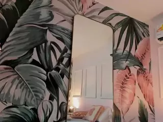 lucylovelyy1's Live Sex Cam Show