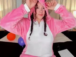 lucylovelyy1's Live Sex Cam Show