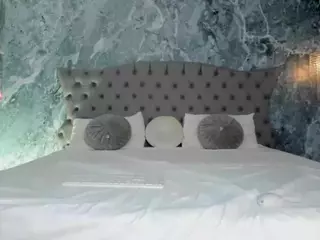 lucylovelyy1's Live Sex Cam Show