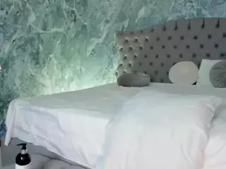 lucylovelyy1's Live Sex Cam Show