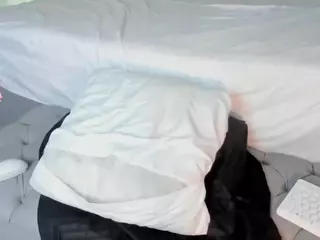 lucylovelyy1's Live Sex Cam Show