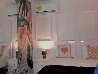 lucylovelyy1's Live Sex Cam Show