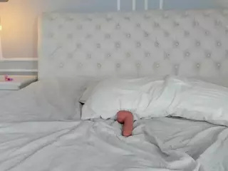 celeste-show's Live Sex Cam Show