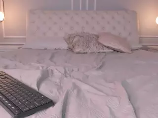 celeste-show's Live Sex Cam Show
