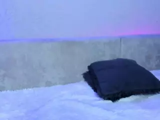 Gorgeous-Luna's Live Sex Cam Show