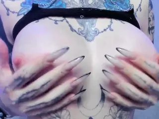 Gorgeous-Luna's Live Sex Cam Show
