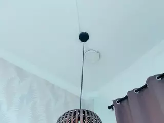 Pretty-Bigboobs's Live Sex Cam Show