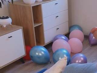 Live cam show with AudreyBrookss