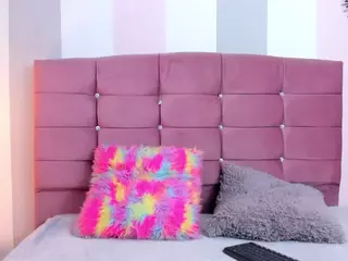 Camcrush4's Live Sex Cam Show