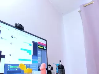 Camcrush4's Live Sex Cam Show