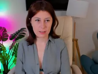 Hailey-Green's Live Sex Cam Show