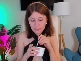Hailey-Green's Live Sex Cam Show