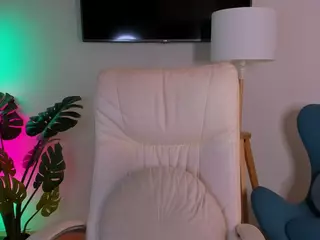 Hailey-Green's Live Sex Cam Show
