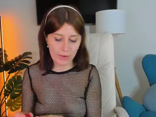 Hailey-Green's Live Sex Cam Show