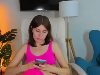 Hailey-Green's Live Sex Cam Show