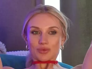 KiraMegan's Live Sex Cam Show