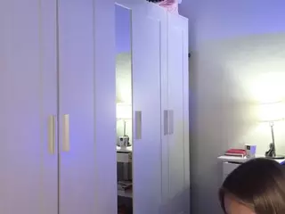 KiraMegan's Live Sex Cam Show