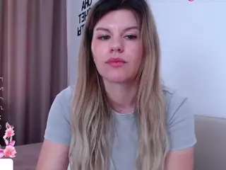 Asti757's Live Sex Cam Show