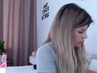 Asti757's Live Sex Cam Show