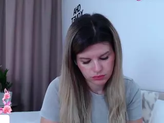 Asti757's Live Sex Cam Show
