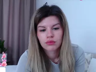 Asti757's Live Sex Cam Show