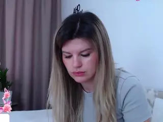 Asti757's Live Sex Cam Show