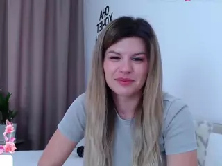 Asti757's Live Sex Cam Show