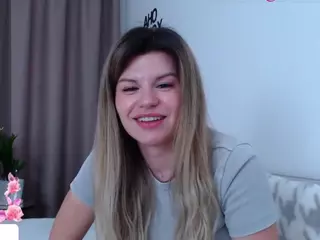 Asti757's Live Sex Cam Show
