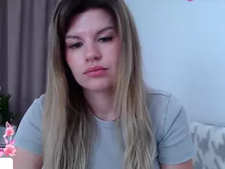 Asti757's Live Sex Cam Show
