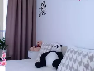 Asti757's Live Sex Cam Show