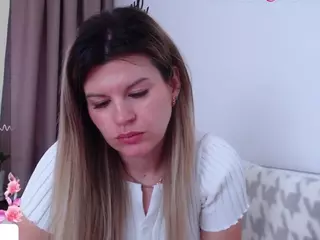 Asti757's Live Sex Cam Show