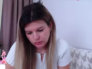 Asti757's Live Sex Cam Show