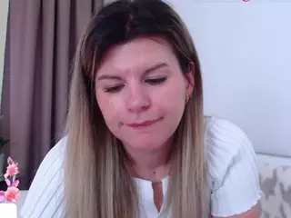 Asti757's Live Sex Cam Show