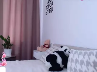 Asti757's Live Sex Cam Show