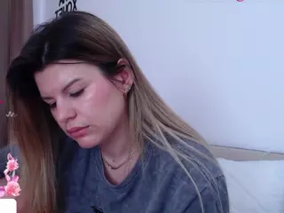 Asti757's Live Sex Cam Show