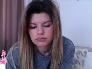 Asti757's Live Sex Cam Show