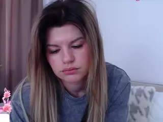 Asti757's Live Sex Cam Show