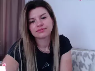 Asti757's Live Sex Cam Show