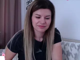 Asti757's Live Sex Cam Show