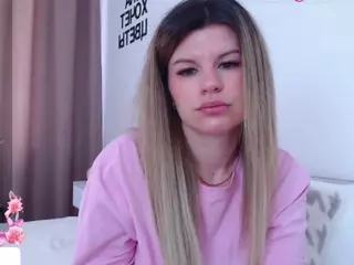 Asti757's Live Sex Cam Show