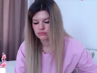 Asti757's Live Sex Cam Show